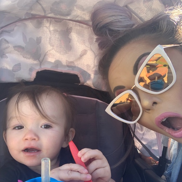 Poshmark Ambassador, Xylina🎀🌸🛍 - Picture 3 of 7